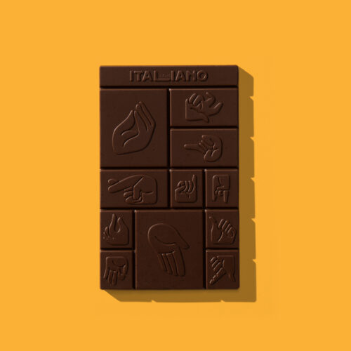 VENEZIA - Cioccolato fondente biologico con mandorla caramellata 7 VENEZIA - Cioccolato fondente biologico con mandorla caramellata 3